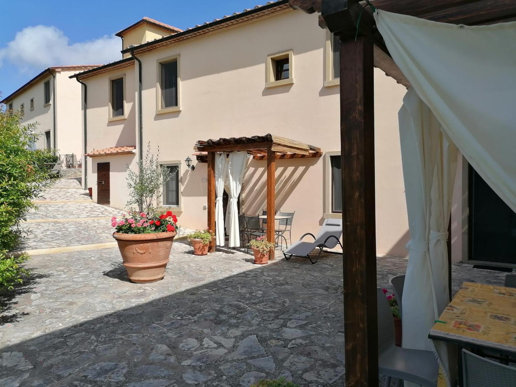 Residence Il Monastero Pomarance Exterior photo